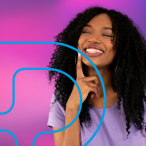 Femme qui a le sourire