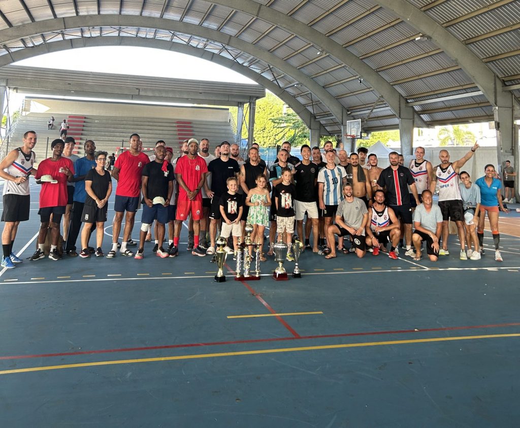 Les participants du tournoi de Futsal à Saint-Martin