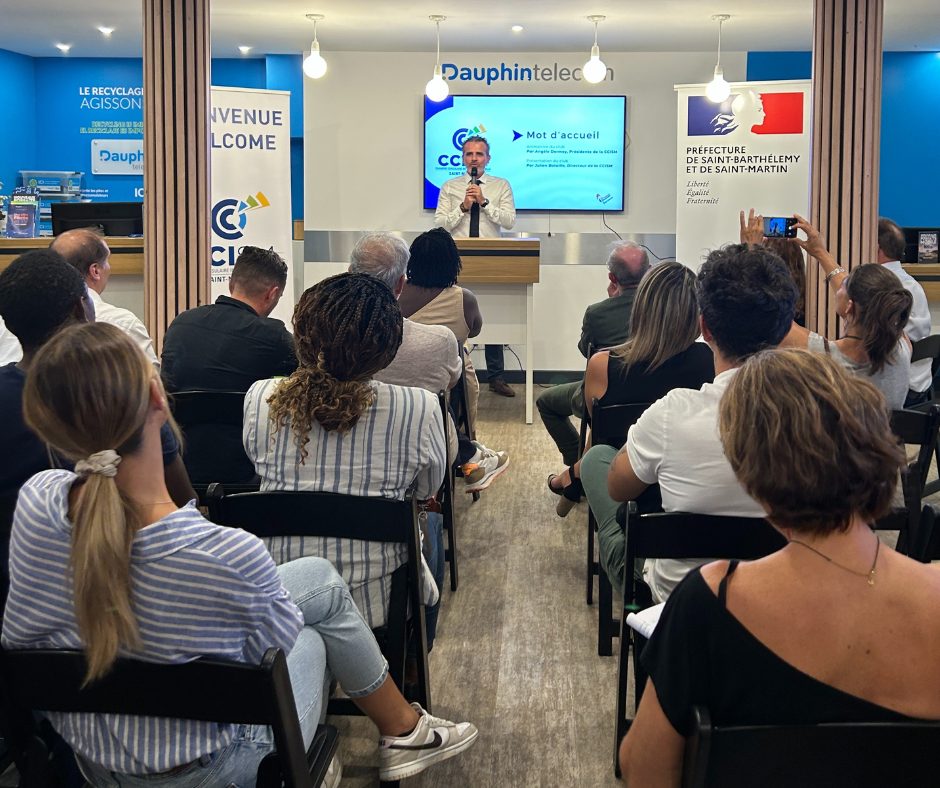 Conférence de presse des Entreprise s'engagent dans les locaux de Dauphin Telecom, entreprise leader